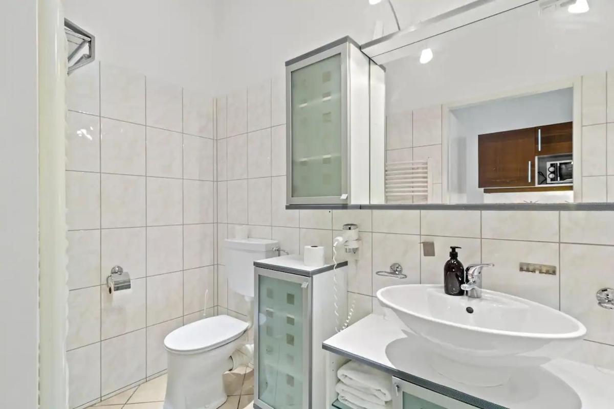Apartment Neben Augarten I 5 Min To Metro I 10 Min To Wien